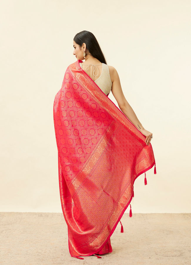 Mohey Women True Red Zari Jaal Patterned Saree