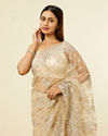 alt message - Mohey Women Beige Floral Bel Buti Embroidered Saree image number 1