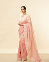 alt message - Mohey Women Conch Shell Pink Floral Bordered Saree image number 3