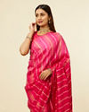 alt message - Mohey Women Rani Pink Bel Buti Patterned Saree image number 1