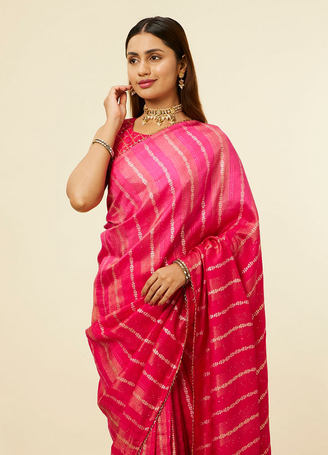 alt message - Mohey Women Rani Pink Bel Buti Patterned Saree image number 1