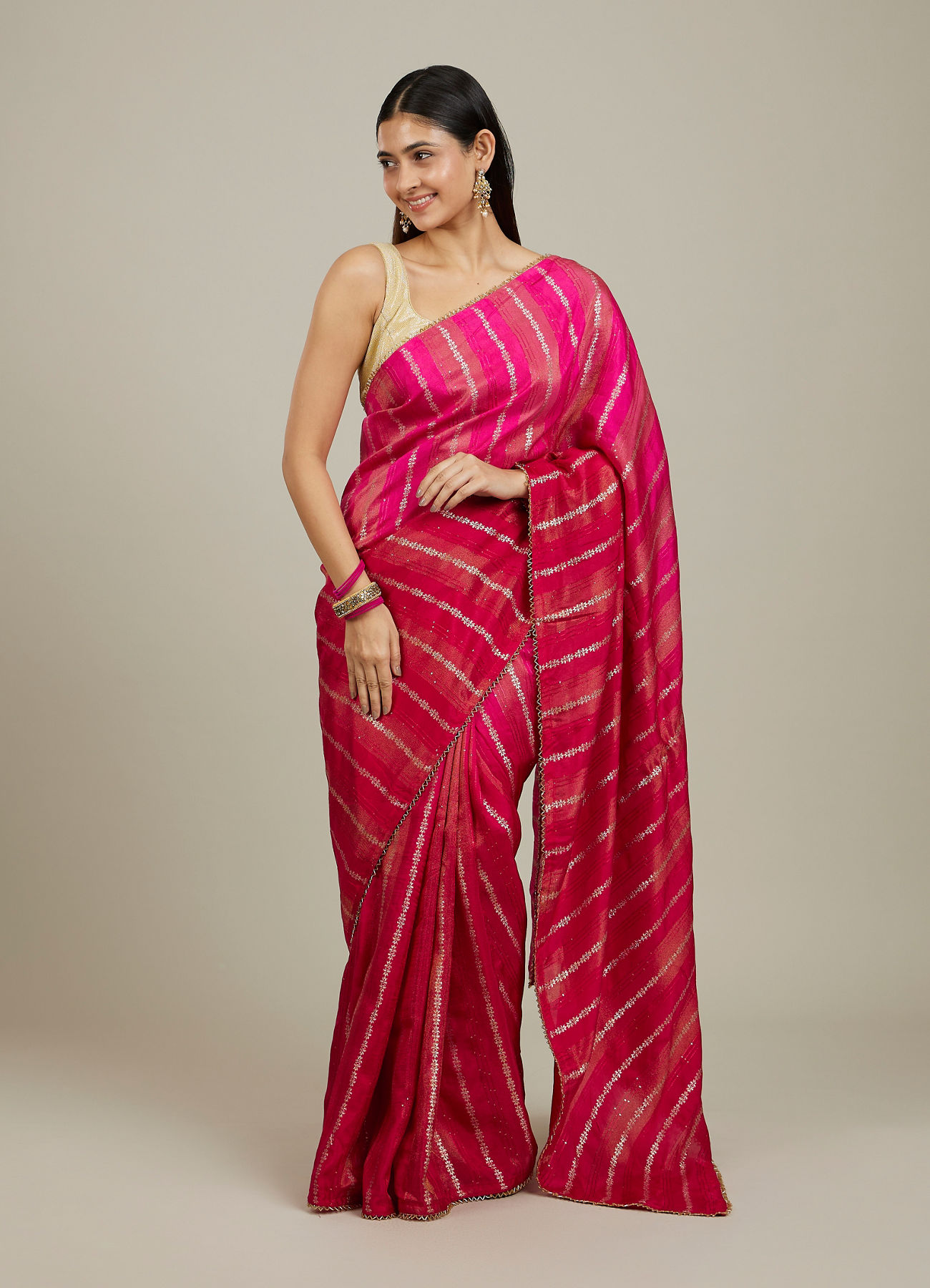 Mohey Women Rani Pink Bel Buti Patterned Saree