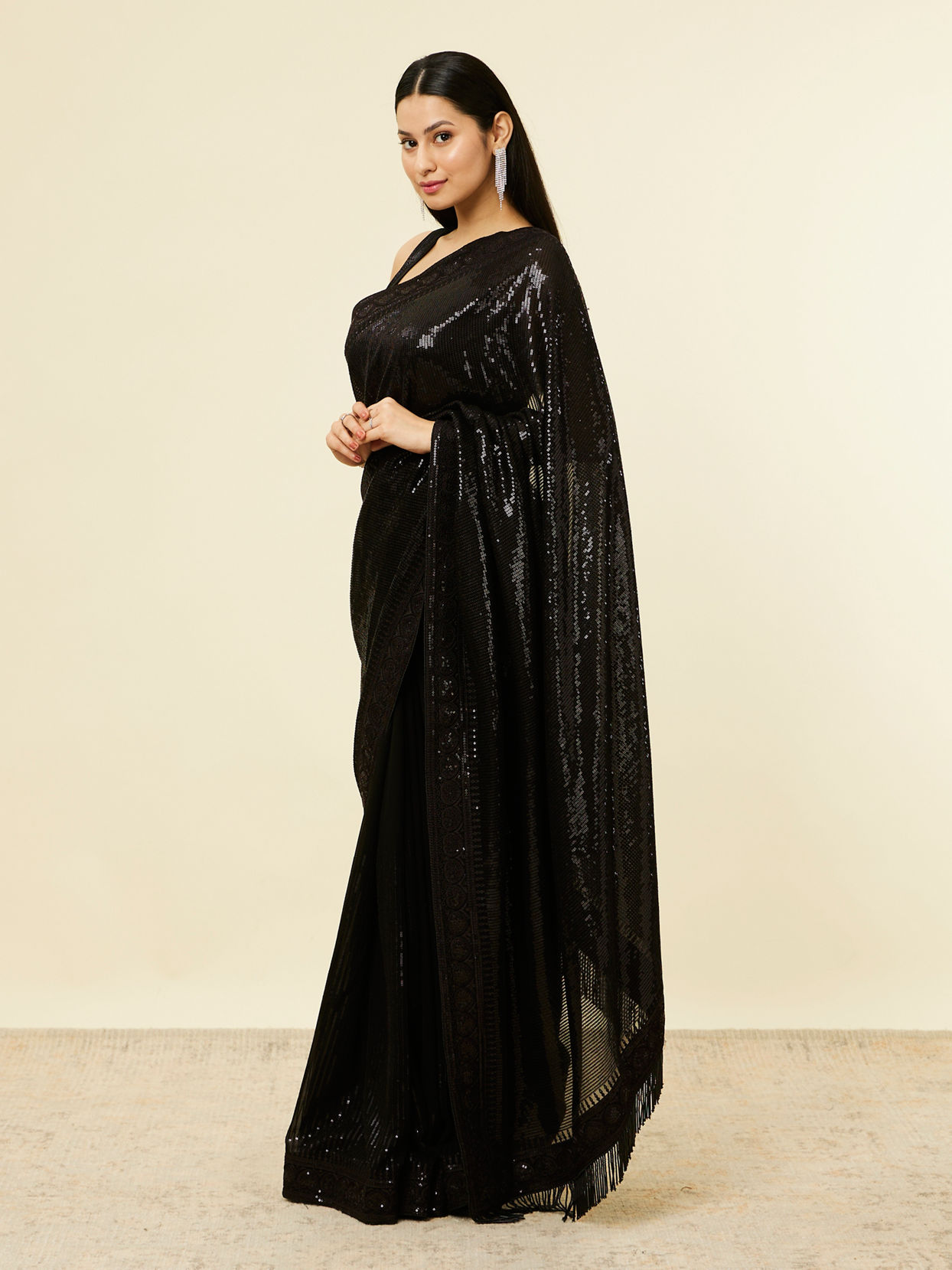 Mohey Women Kohl Black Sequinned Saree