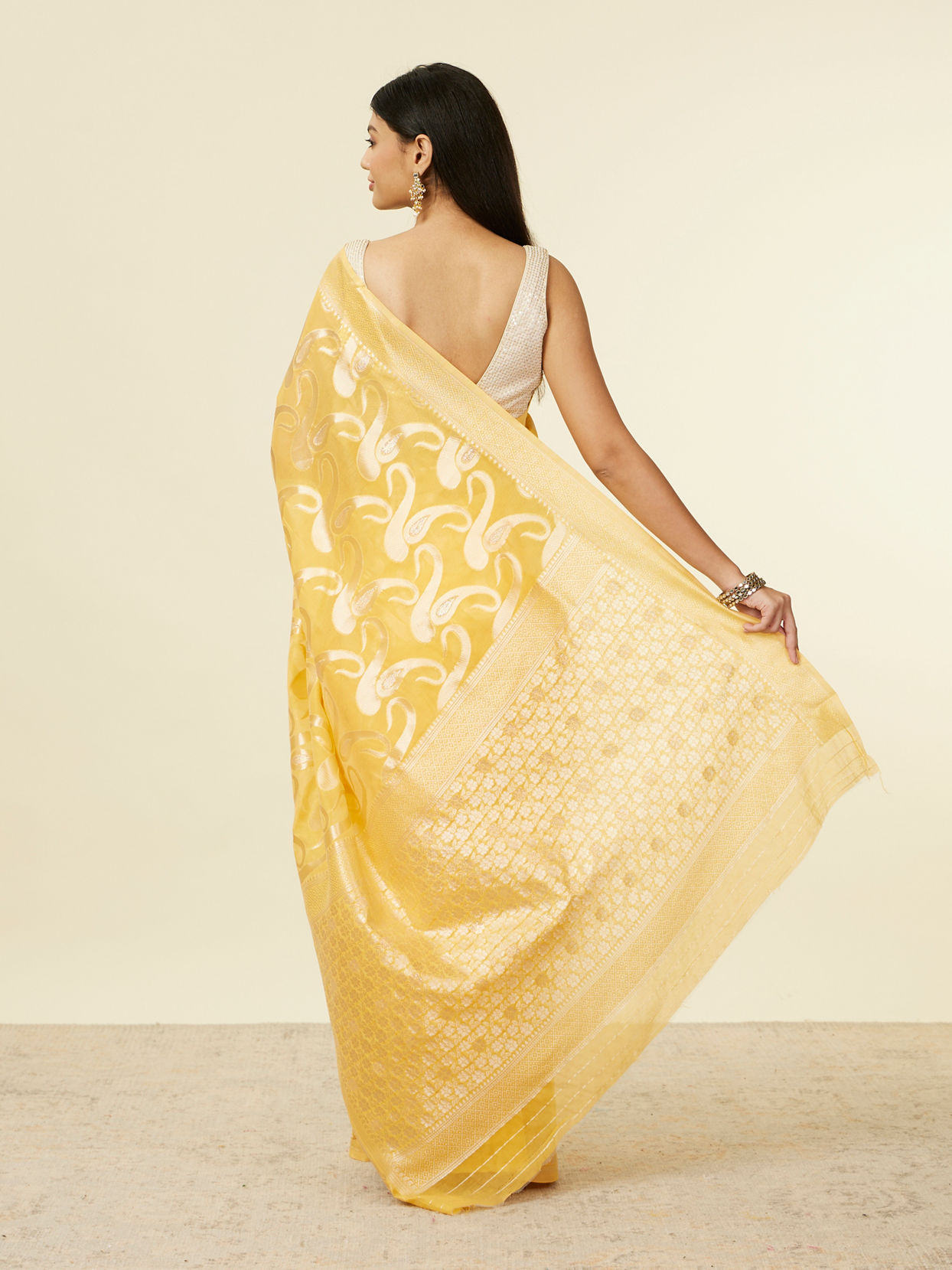 Mohey Women Sunshine Yellow Floral Zari work Saree