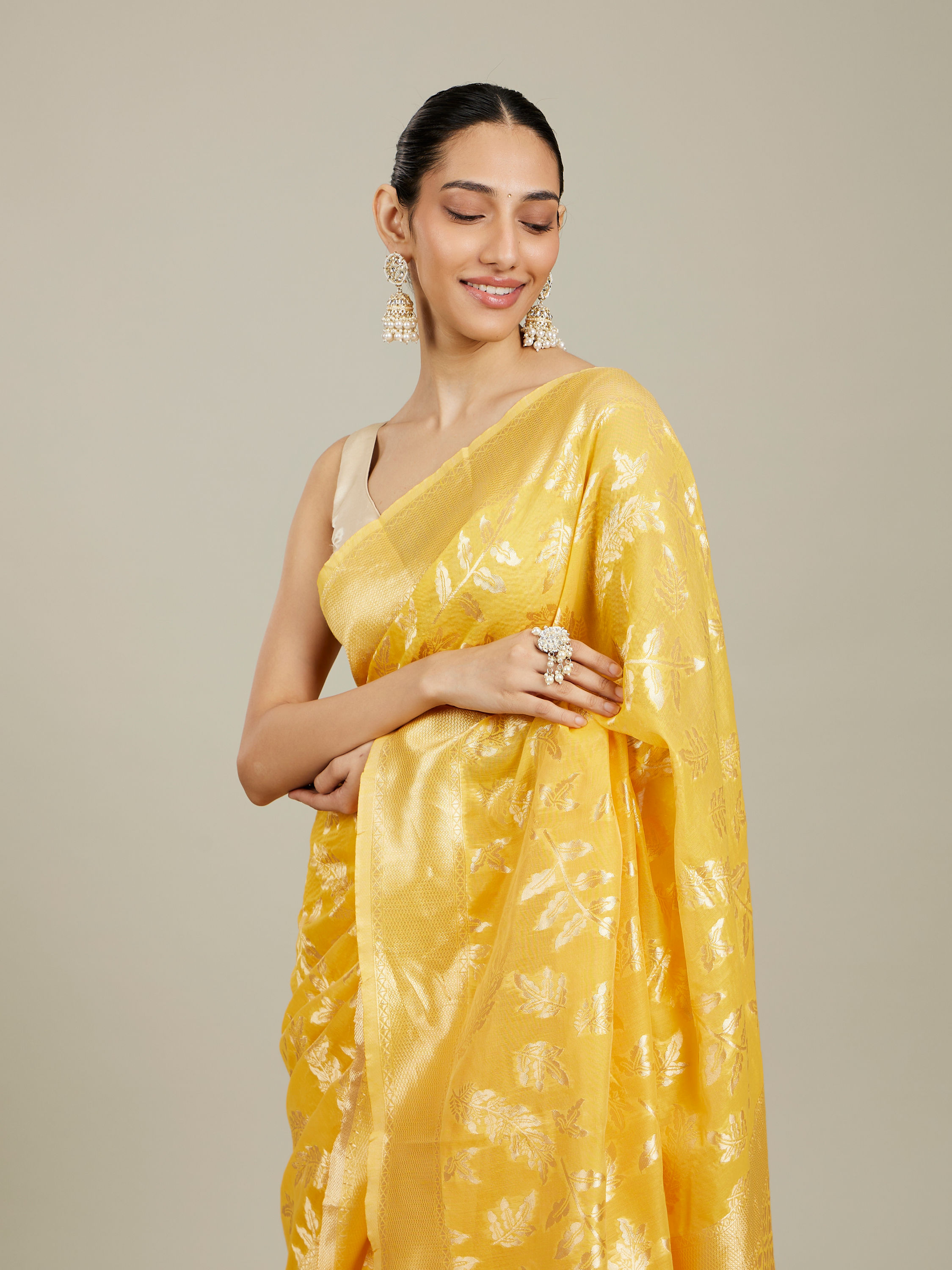 Mohey Women Sunshine Yellow and Gold Floral Zari Work Saree