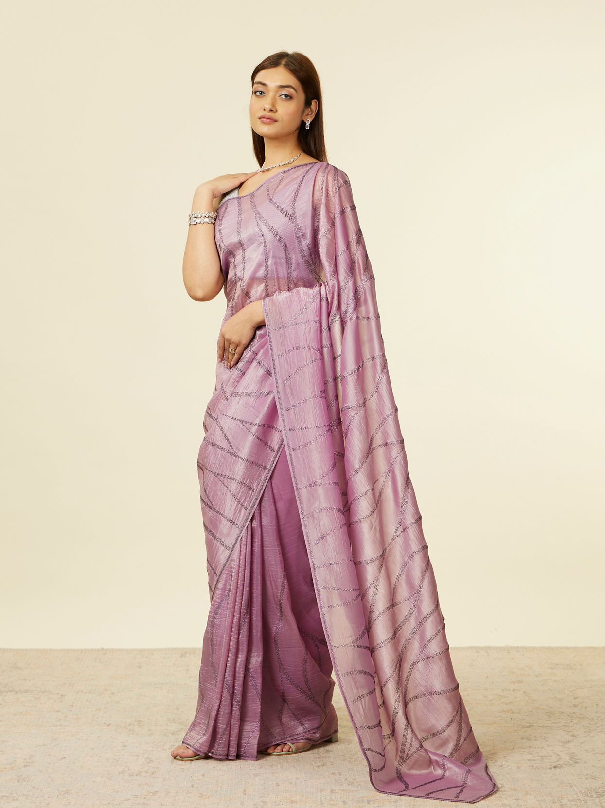 Mohey Women Lilac Stone Embellished Saree