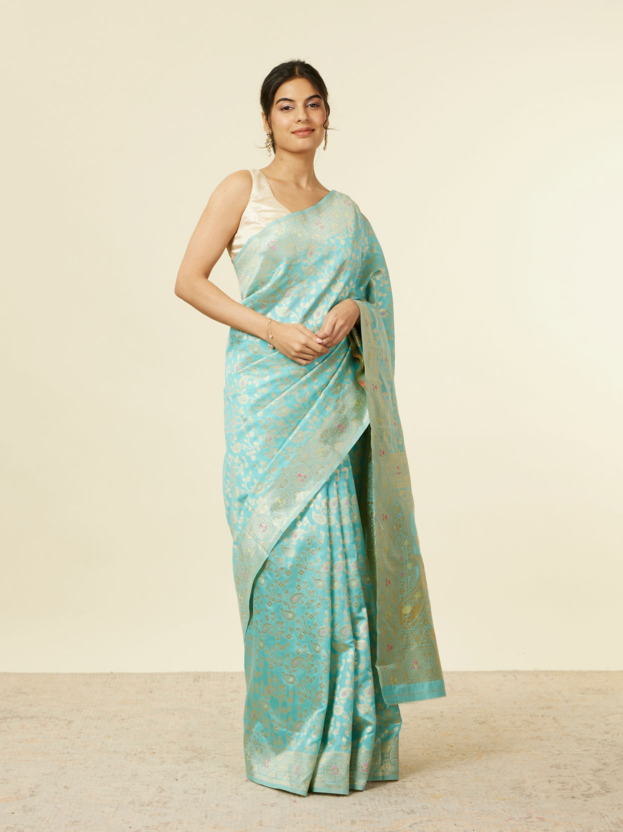 alt message - Mohey Women Light Blue Floral Zari Work Saree image number 0