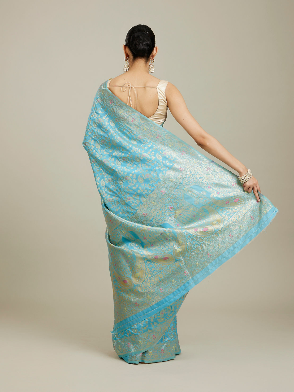 Mohey Women Light Blue Floral Zari Work Saree