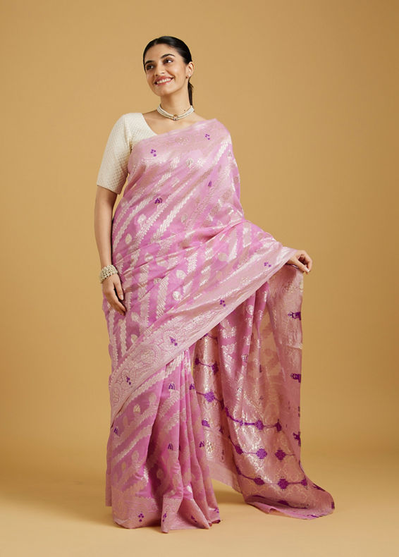 Mohey Women Lavish Purple Extravaganza Saree