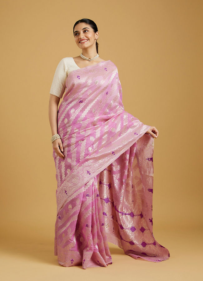 Mohey Women Lavish Purple Extravaganza Saree