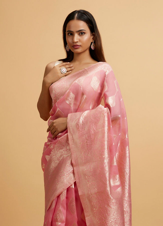 alt message - Mohey Women Elegant Pink Silk with Intricate Zari Weave Saree image number 1