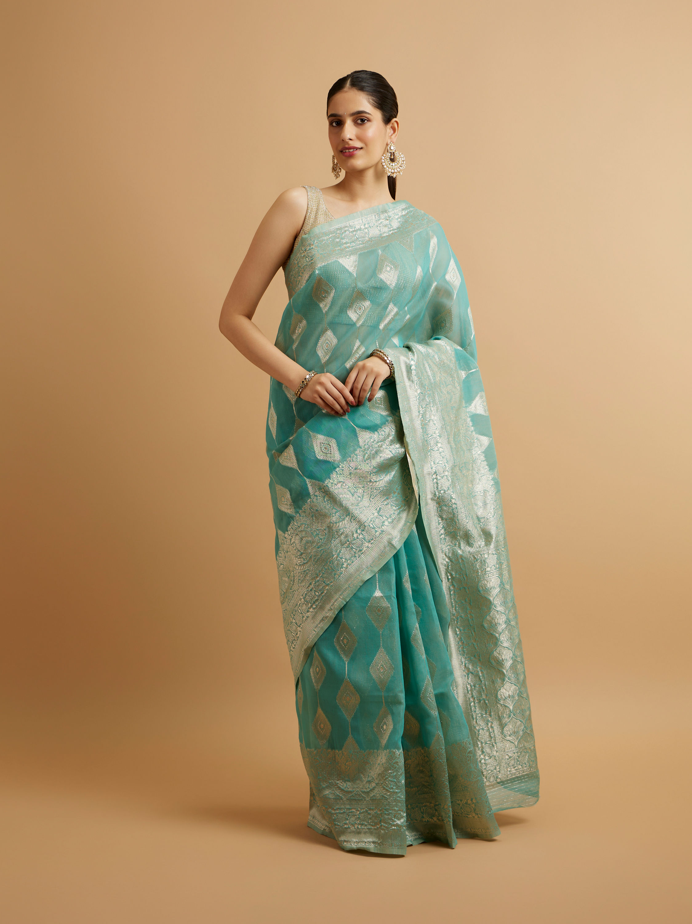 Mohey Women Light Blue Art Silk with Intricate Zari Weave Saree