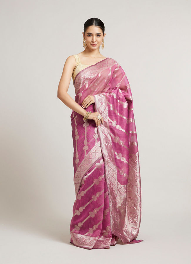 Mohey Women Damson Purple Striped Patterned Saree with Paisley Motifs image number 0