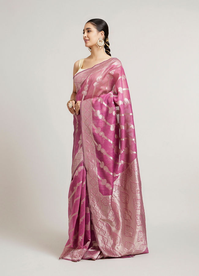 Mohey Women Damson Purple Striped Patterned Saree with Paisley Motifs image number 2