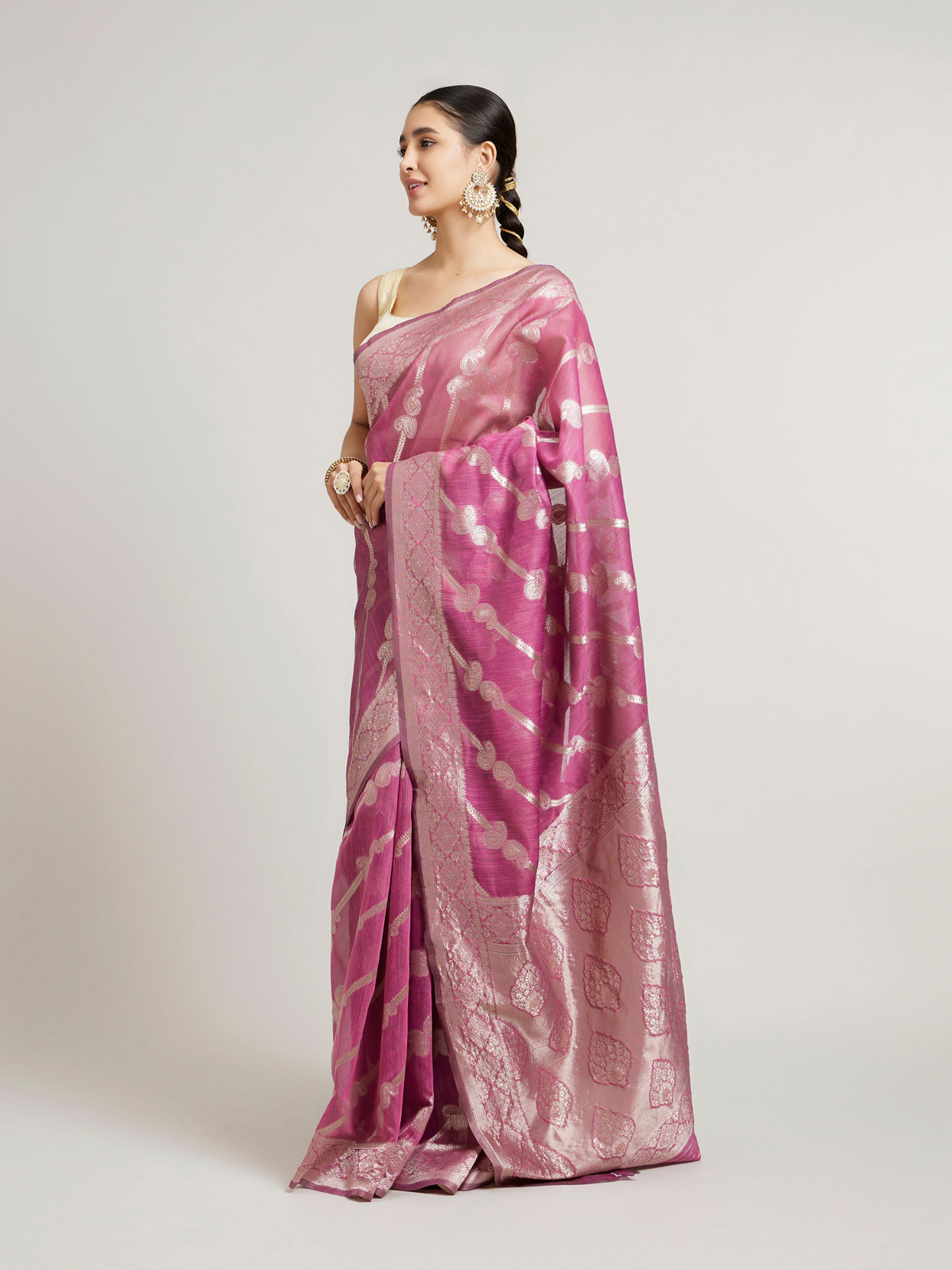 Mohey Women Damson Purple Striped Patterned Saree with Paisley Motifs