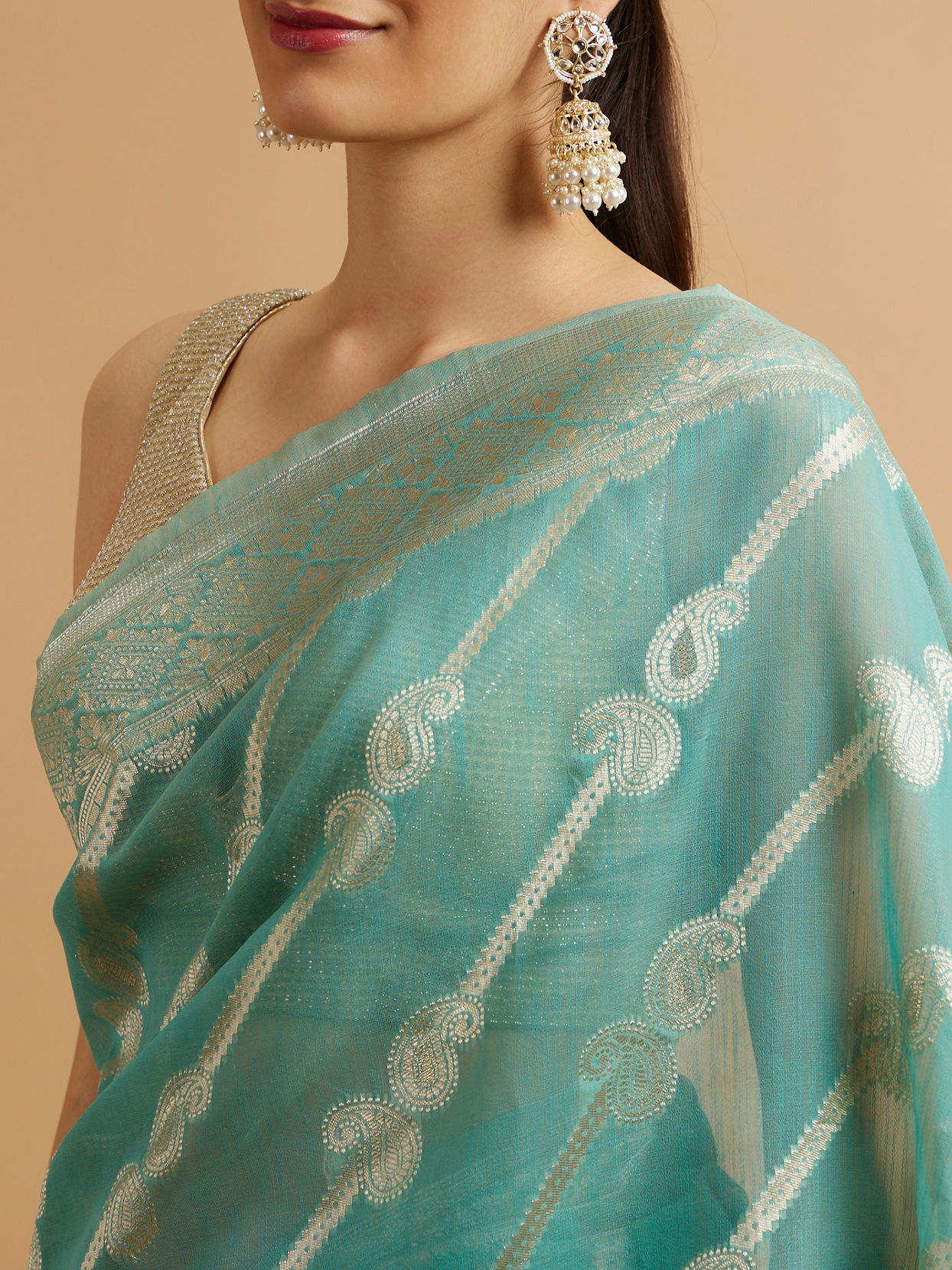 Mohey Women Elegant Light Blue Silk with Zari Weave Traditional Saree