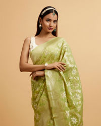 Mohey Women Light Green Floral Jaal Patterned Saree