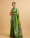 alt message - Mohey Women Green Floral Buta Patterned with Jaal Pattern Saree image number 2