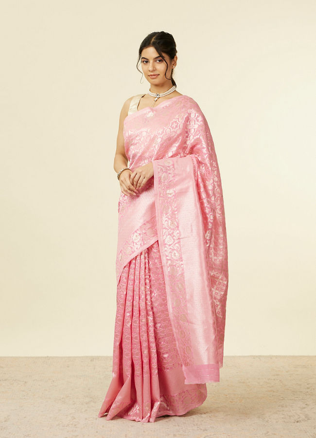 Mohey Women Light Pink Bel Buti Patterned Saree