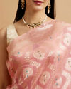 alt message - Mohey Women Pink Floral Leaf Patterned Saree with Diamond Motifs image number 3