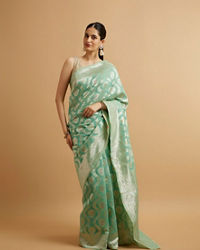 Mohey Women Sea Green Floral Leaf Patterned Saree with Jaal Pattern