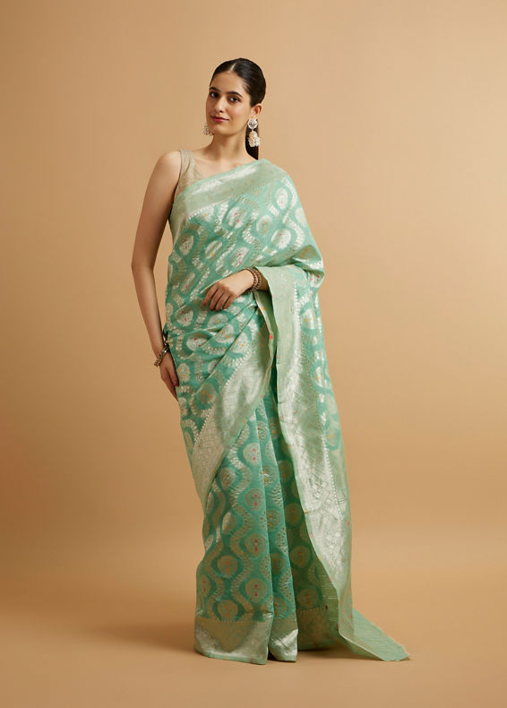 Mohey Women Sea Green Floral Leaf Patterned Saree with Jaal Pattern