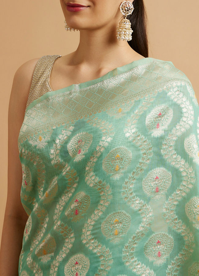 Mohey Women Sea Green Floral Leaf Patterned Saree with Jaal Pattern