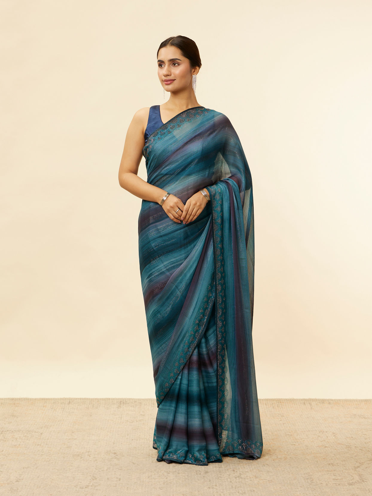 Mohey Women Brilliant Blue Ombre Scallop Shell Bordered Saree