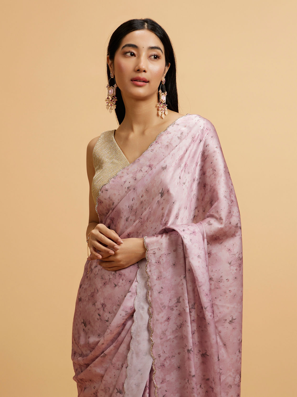 alt message - Mohey Women Pink Floral Watercolour Patterned Rhinestone Saree image number 1