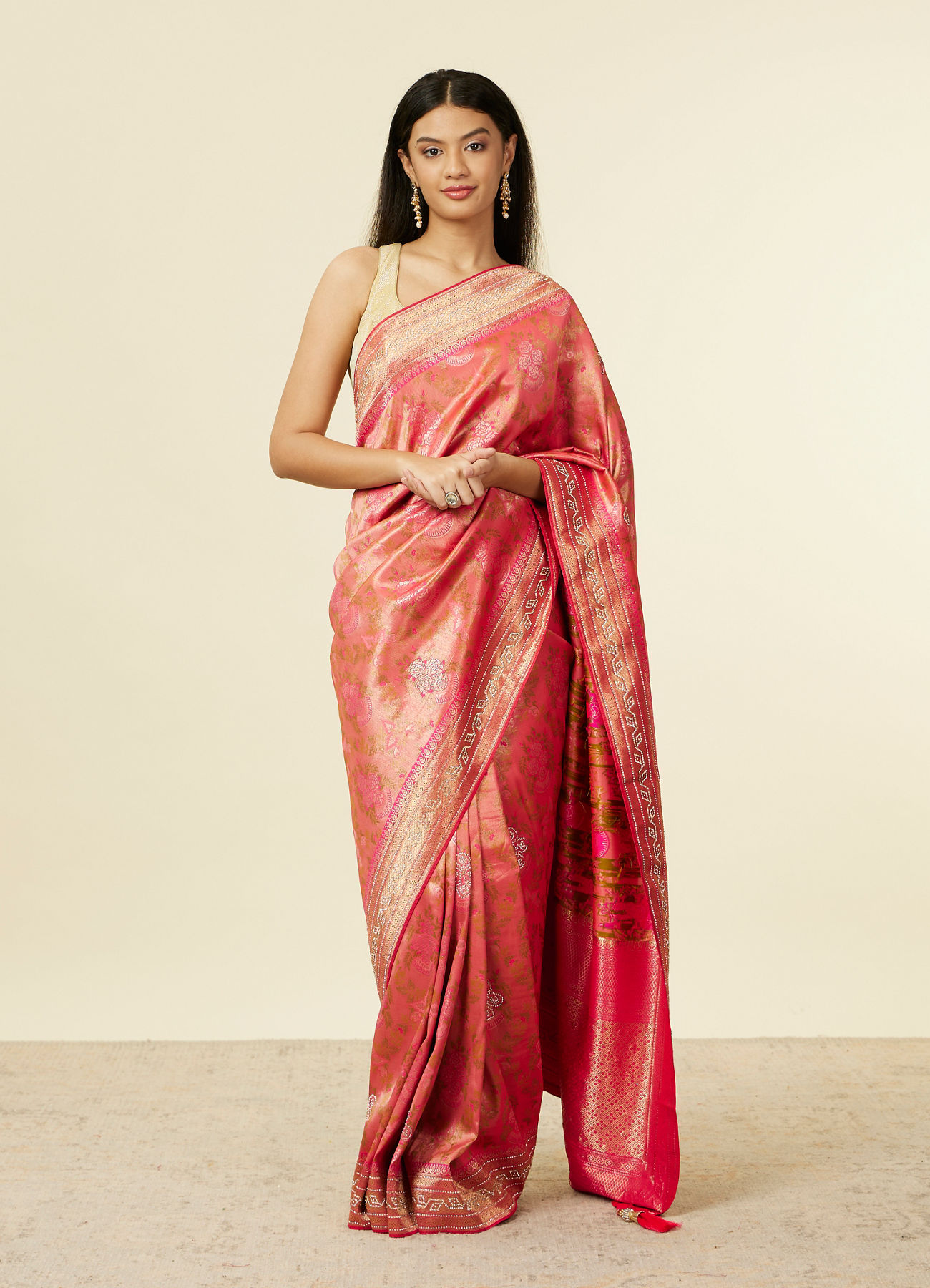 Mohey Women Coral Pink Floral Patterned Saree with Stone work