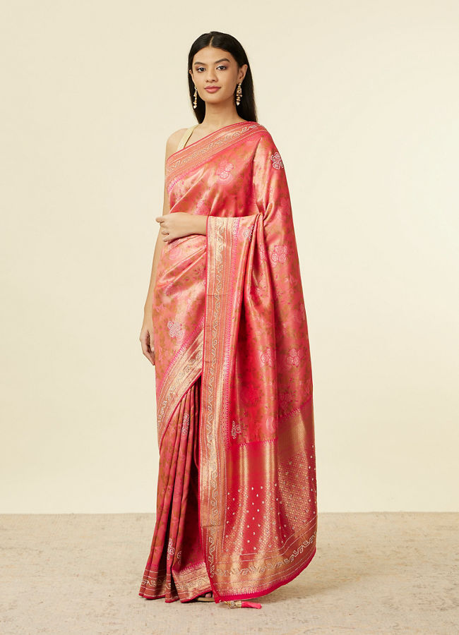 Mohey Women Coral Pink Floral Patterned Saree with Stone work