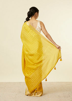 alt message - Mohey Women Mustard Organza Saree with Zari Weave image number 2