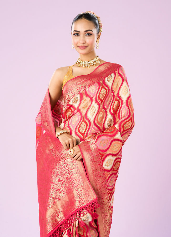 Mohey Women Royalty in Pink Saree