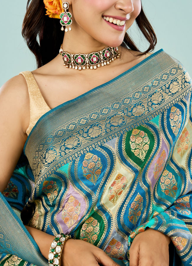 Mohey Women Graceful Blue Saree