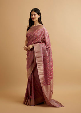 alt message - Mohey Women Purple Floral Jaal Patterned Saree image number 2