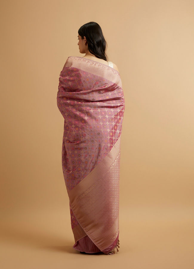 Mohey Women Purple Floral Jaal Patterned Saree