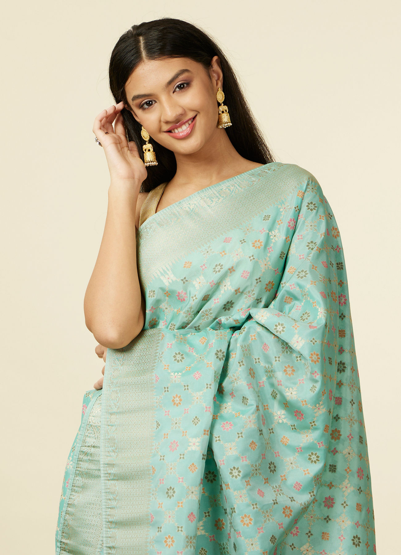 Mohey Women Sea Green Floral Grid Patterned Saree