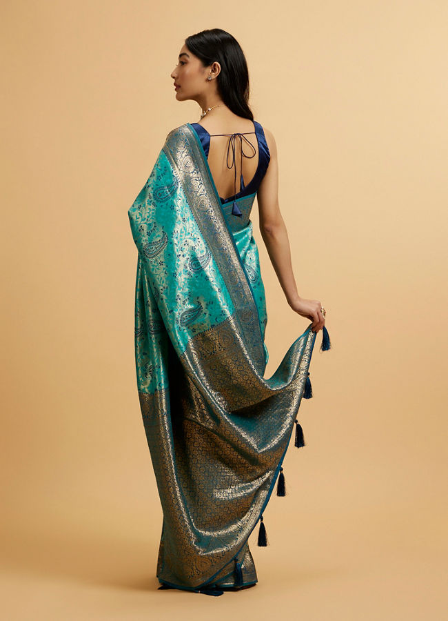 Mohey Women Teal Blue Paisley Patterned Saree with Rhinestones