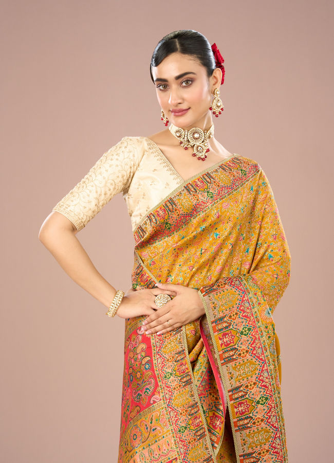 Mohey Women Mustard Yellow Radiance Saree