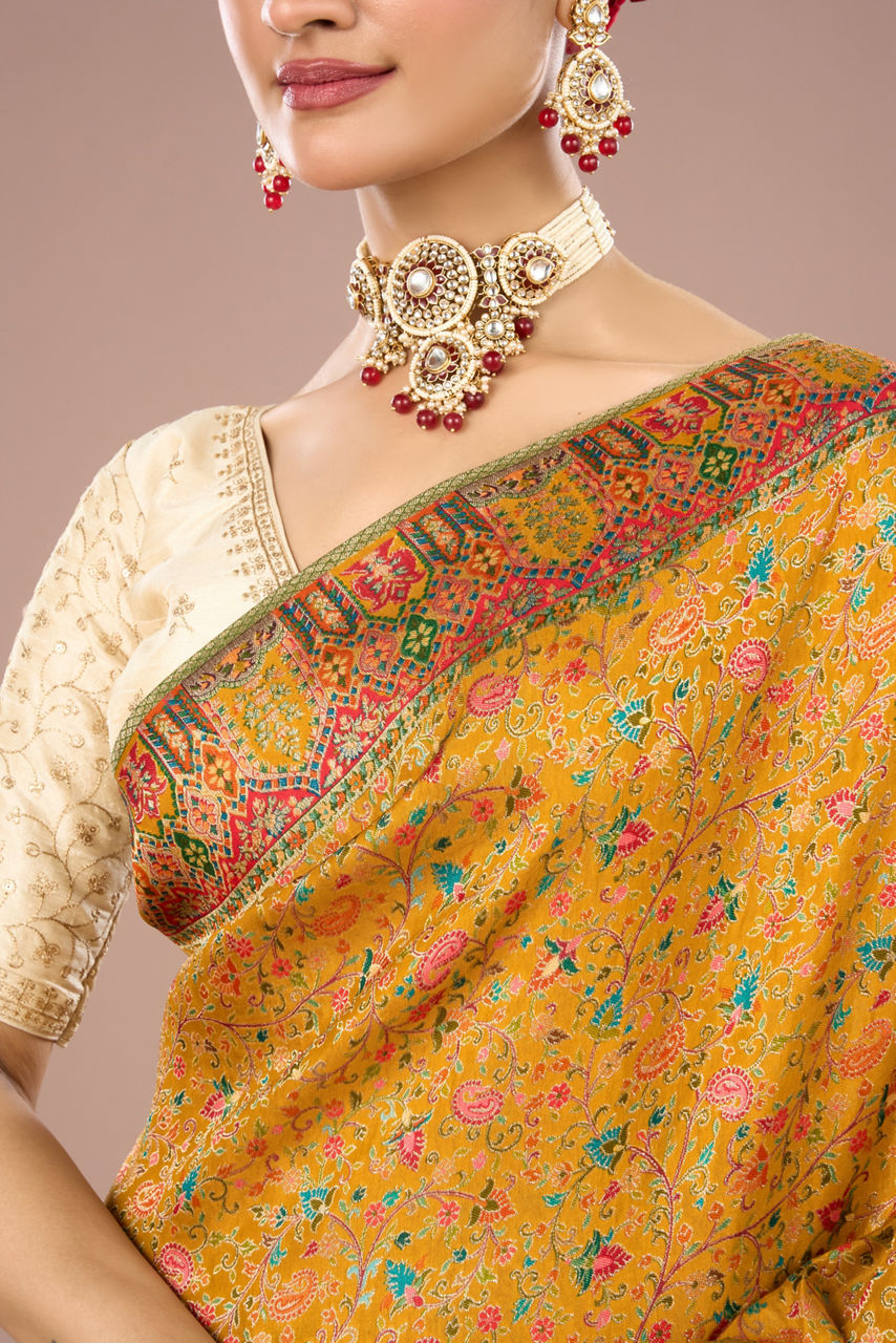 Mohey Women Mustard Yellow Radiance Saree