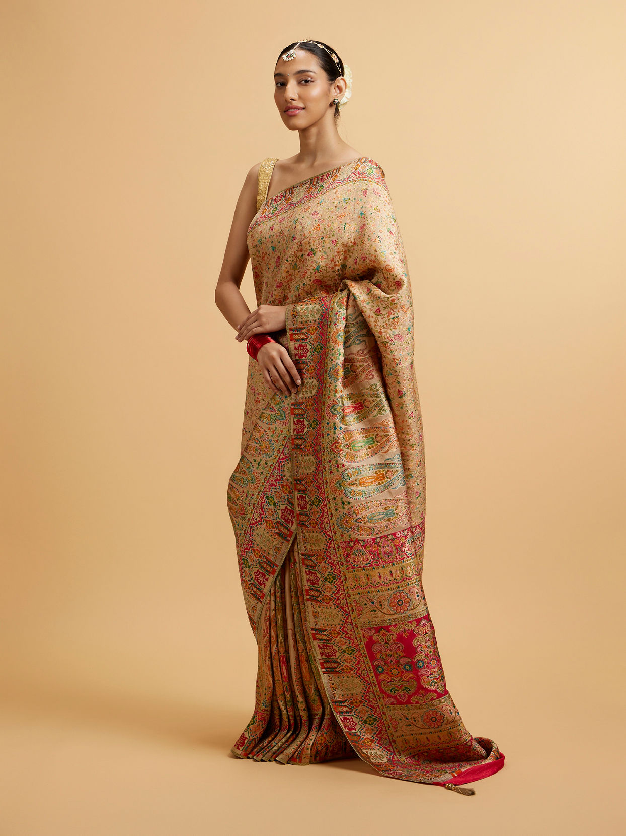 alt message - Mohey Women Fawn Art Nouvea Patterned Saree image number 2