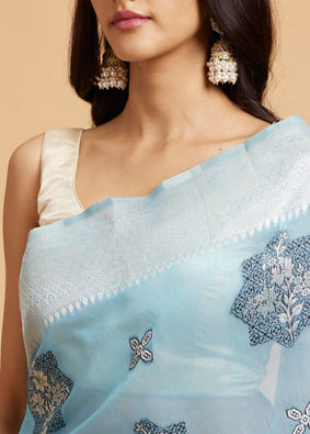 alt message - Mohey Women Light Blue Elegance Saree image number 3