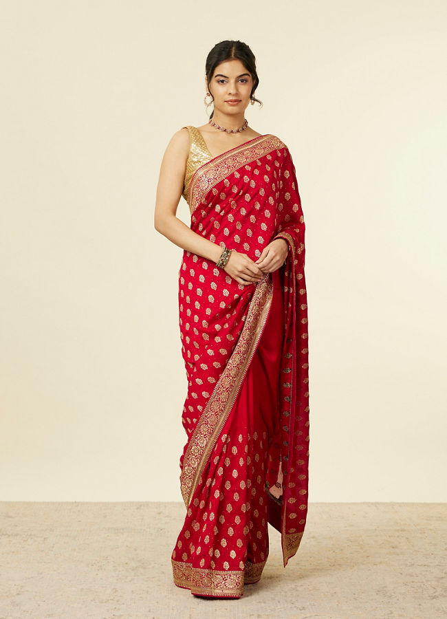 alt message - Mohey Women Classic Red Buta Patterned Saree image number 0