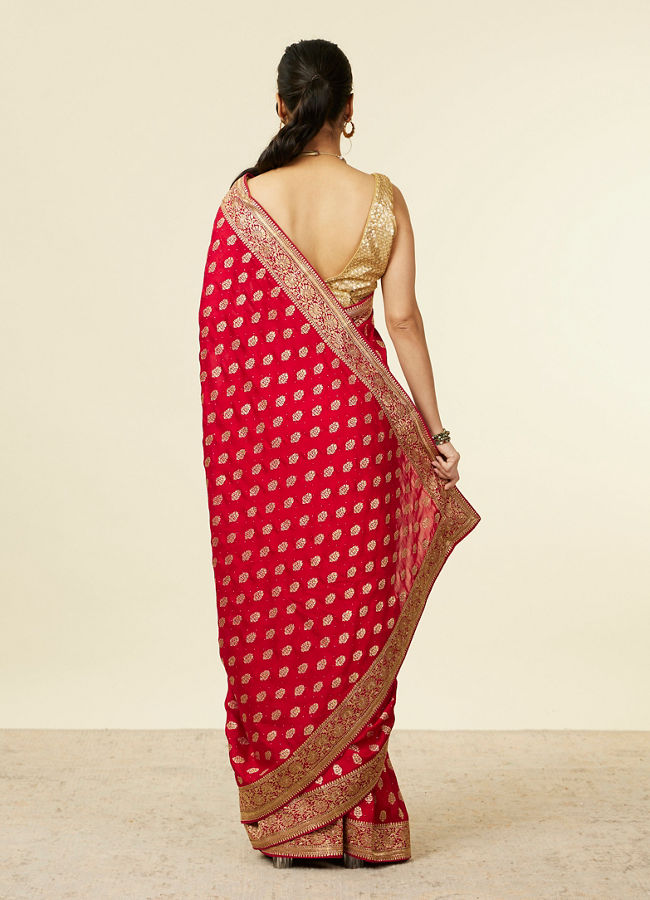 alt message - Mohey Women Classic Red Buta Patterned Saree image number 2