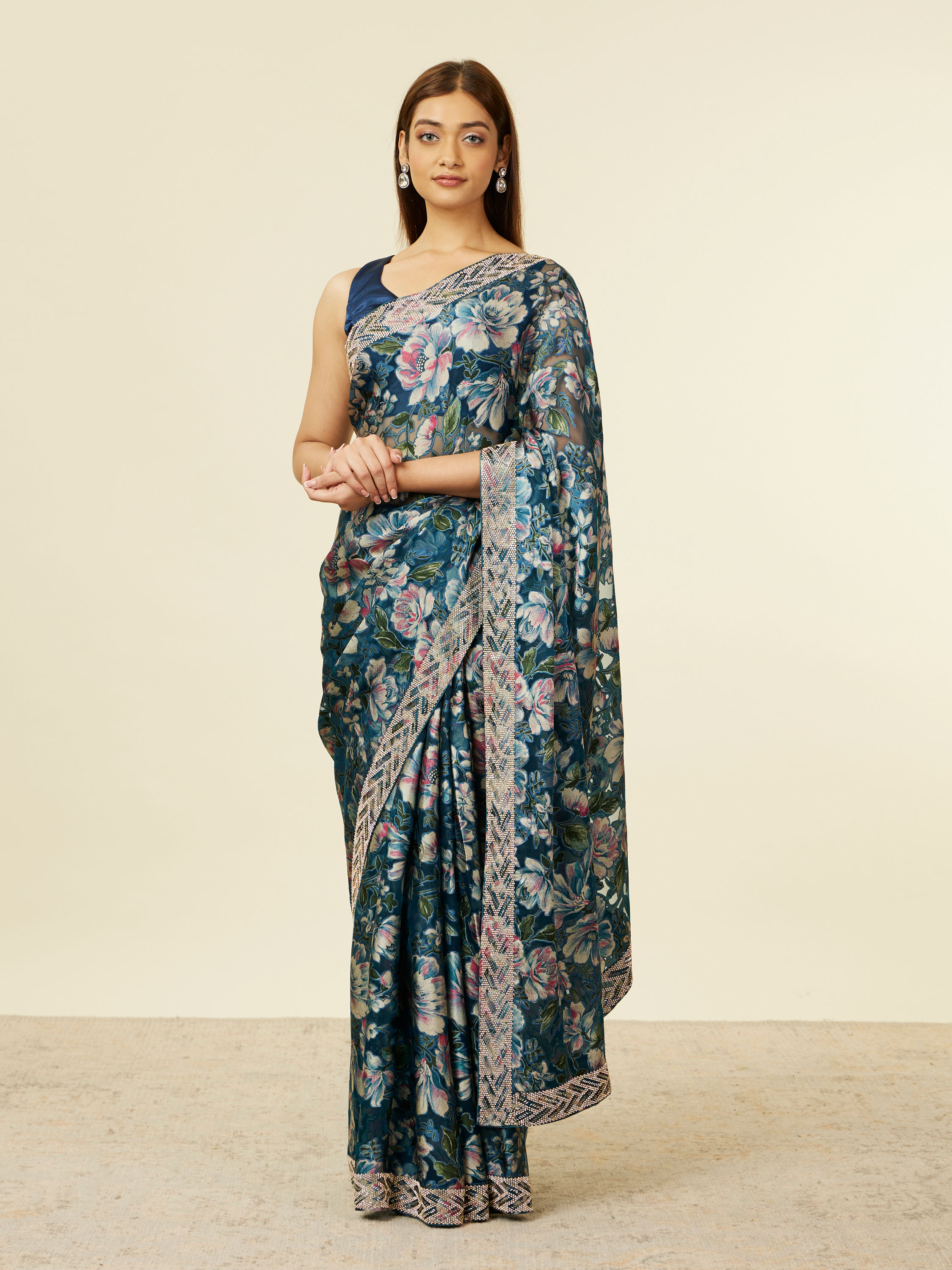 Mohey Women Teal Blue Floral Patterned Saree