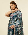 alt message - Mohey Women Teal Blue Floral Patterned Saree image number 1