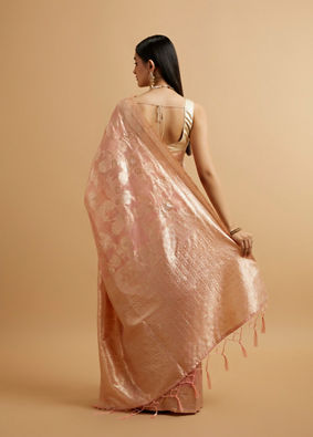 alt message - Mohey Women Pink Floral Patterned Saree image number 4