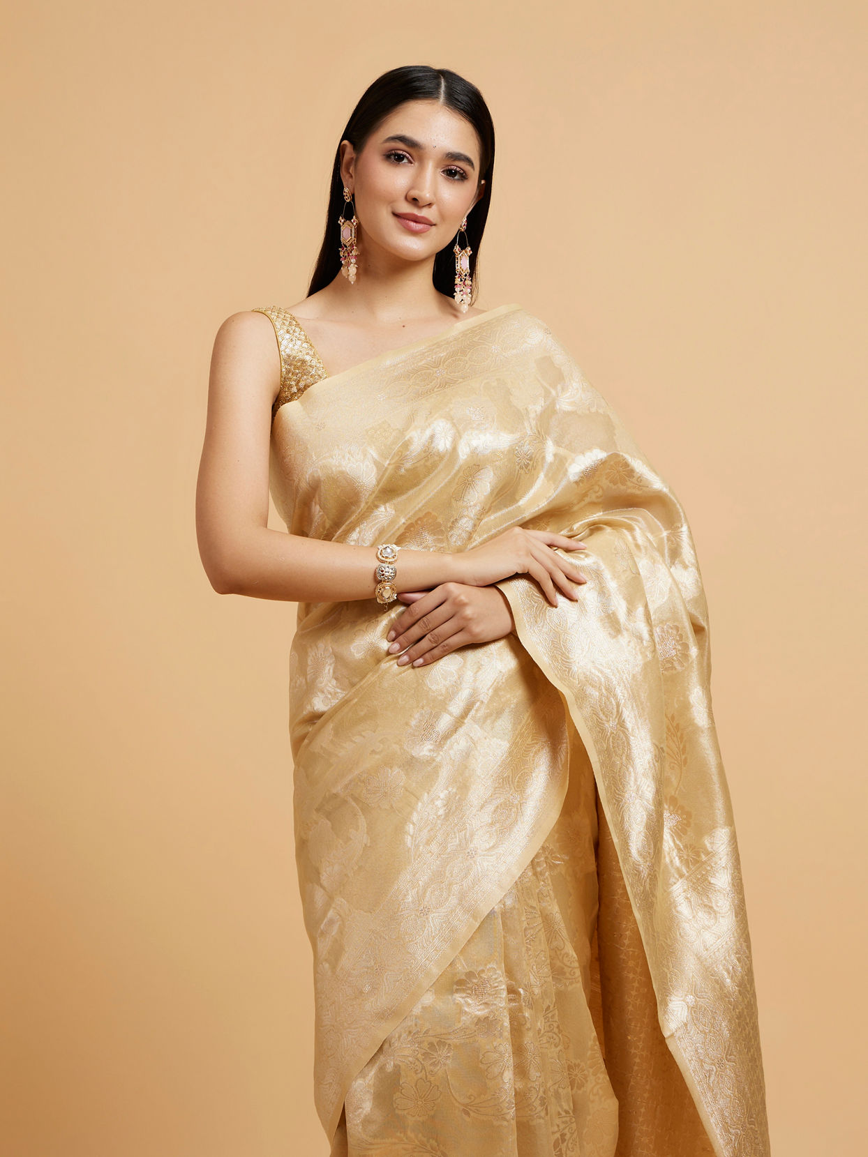 alt message - Mohey Women Elegant Beige Saree image number 1