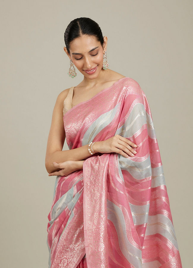 Mohey Women Pink Light Blue Leaf Patterned Saree image number 1