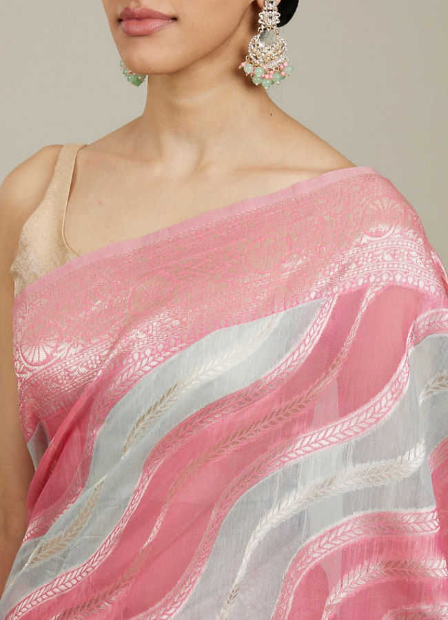 Mohey Women Pink Light Blue Leaf Patterned Saree